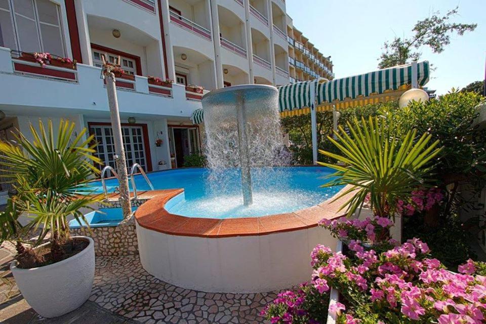 Golf & Beach Hotel Milano Marittima Exteriör bild